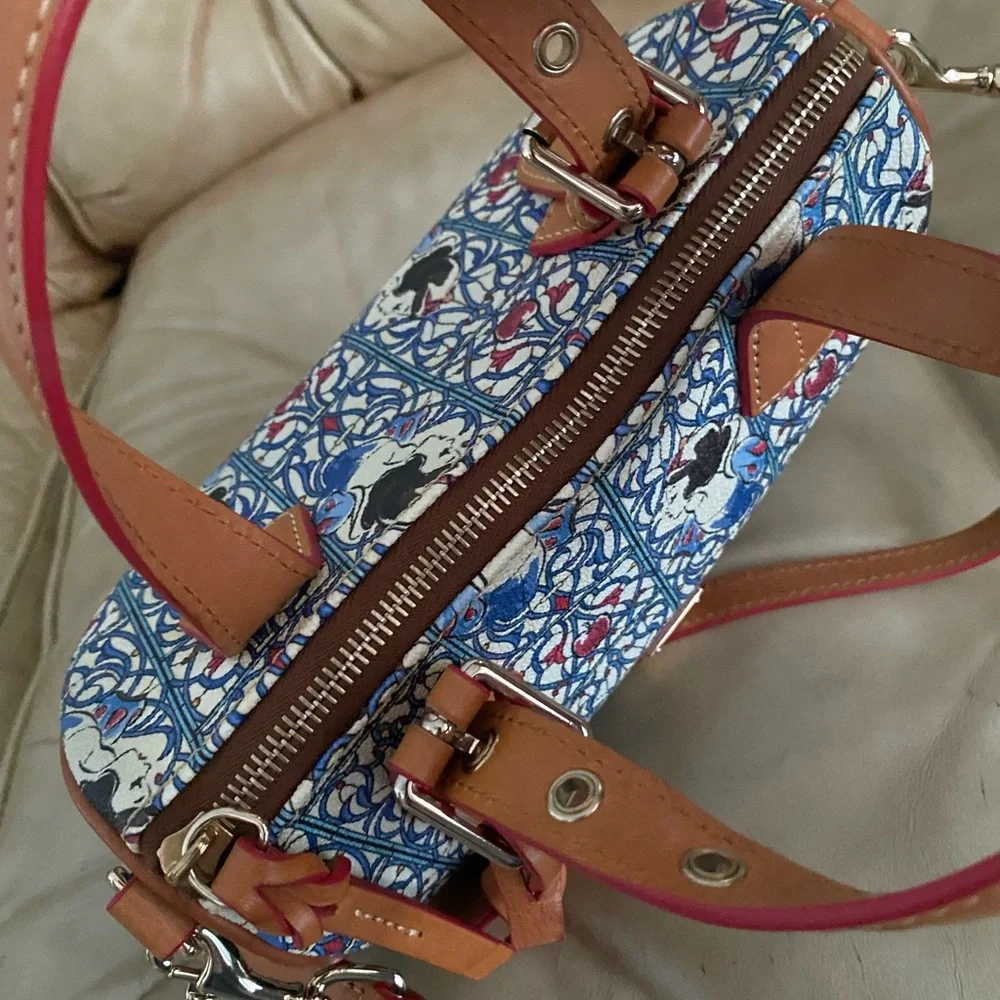 Disney Dooney & Bourke Snow White Mini Satchel 80th Dream Big Princess - Picture 14 of 16